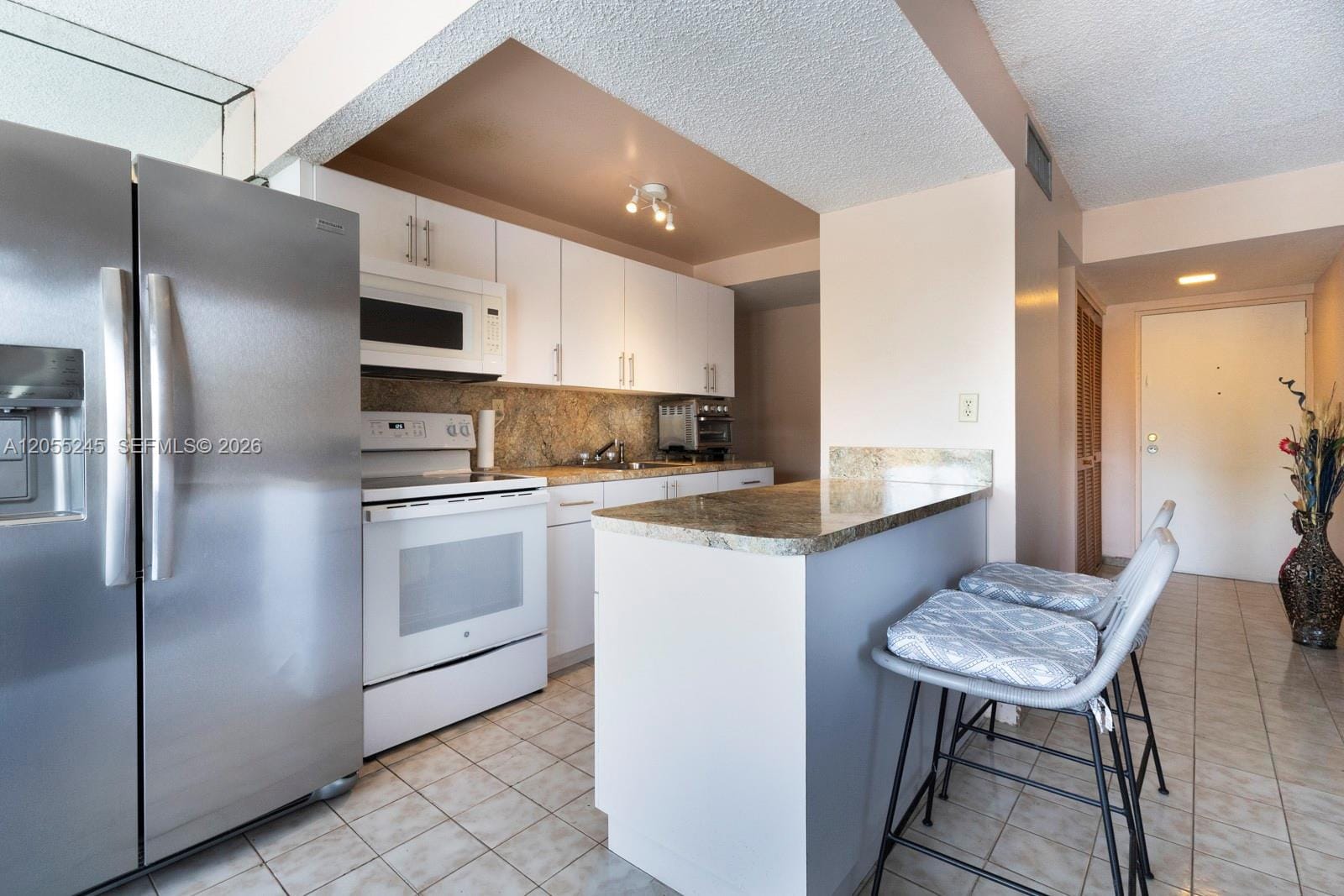 9350 W Flagler Street 208B, Miami, FL 33174 photo 6