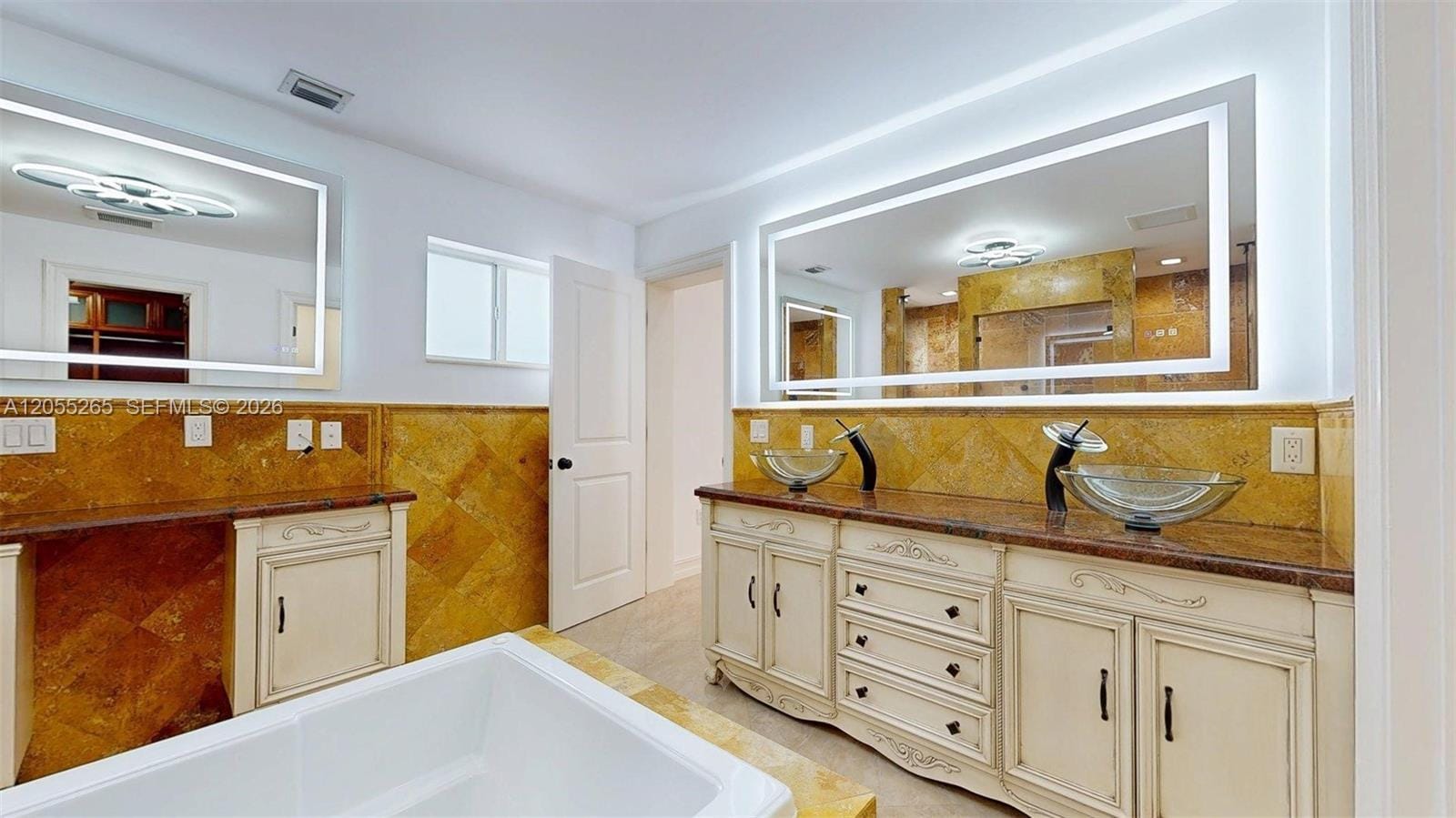 6265 W 10th Avenue, Hialeah, FL 33012 photo 12