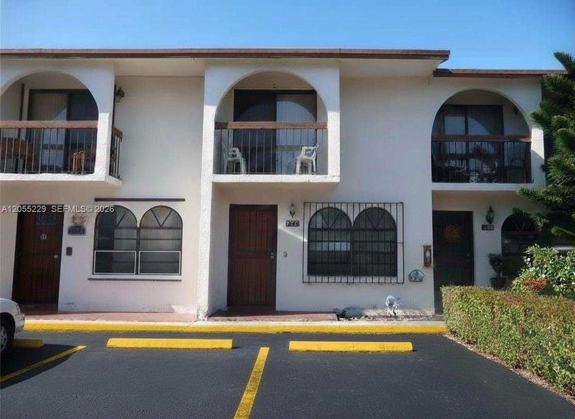 1082 W 79th Street 25, Hialeah, FL 33014