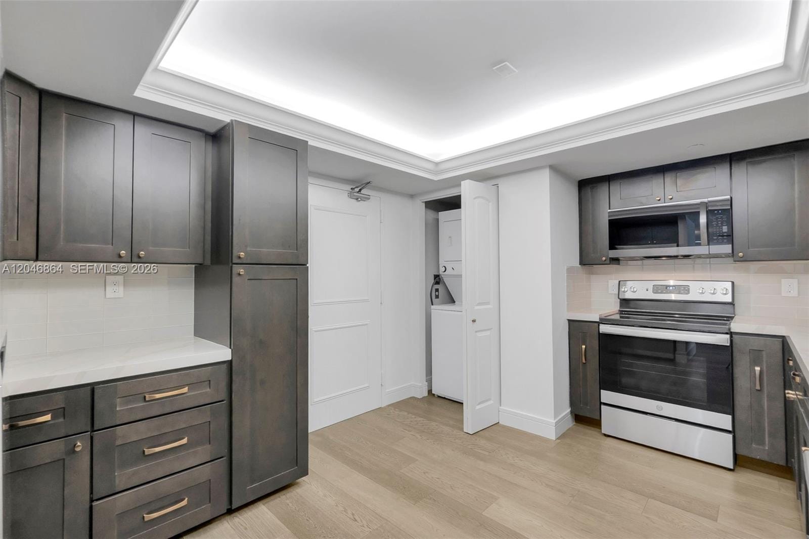 3200 Port Royale Drive N 205 — photo 8