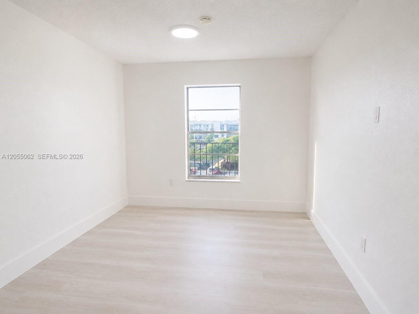 5625 W 20th Avenue 404, Hialeah, FL 33012 photo 8