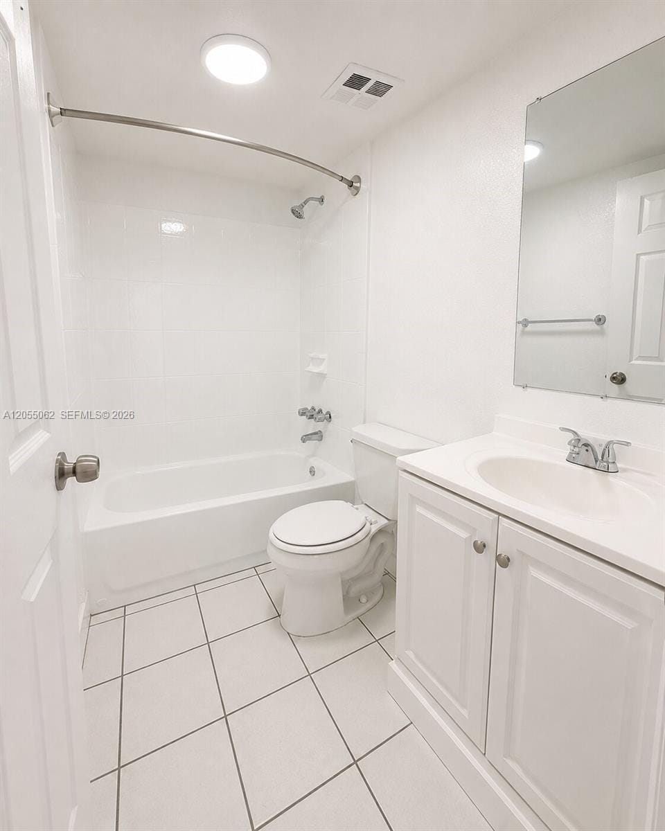 5625 W 20th Avenue 404, Hialeah, FL 33012 photo 9