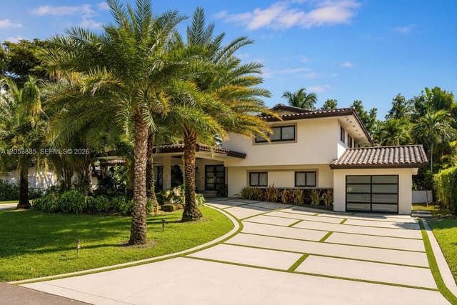 19035 E St. Andrews Drive, Country Club Of Miami Est, Hialeah, FL