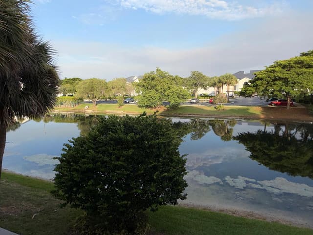 7670 WESTWOOD Drive 715, Tamarac, FL 33321