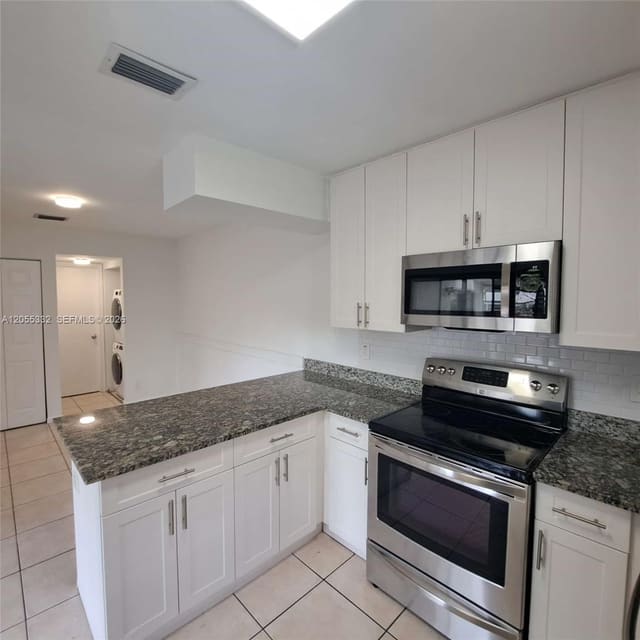 2501 NW 99th Avenue 2501, Coral Springs, FL 33065