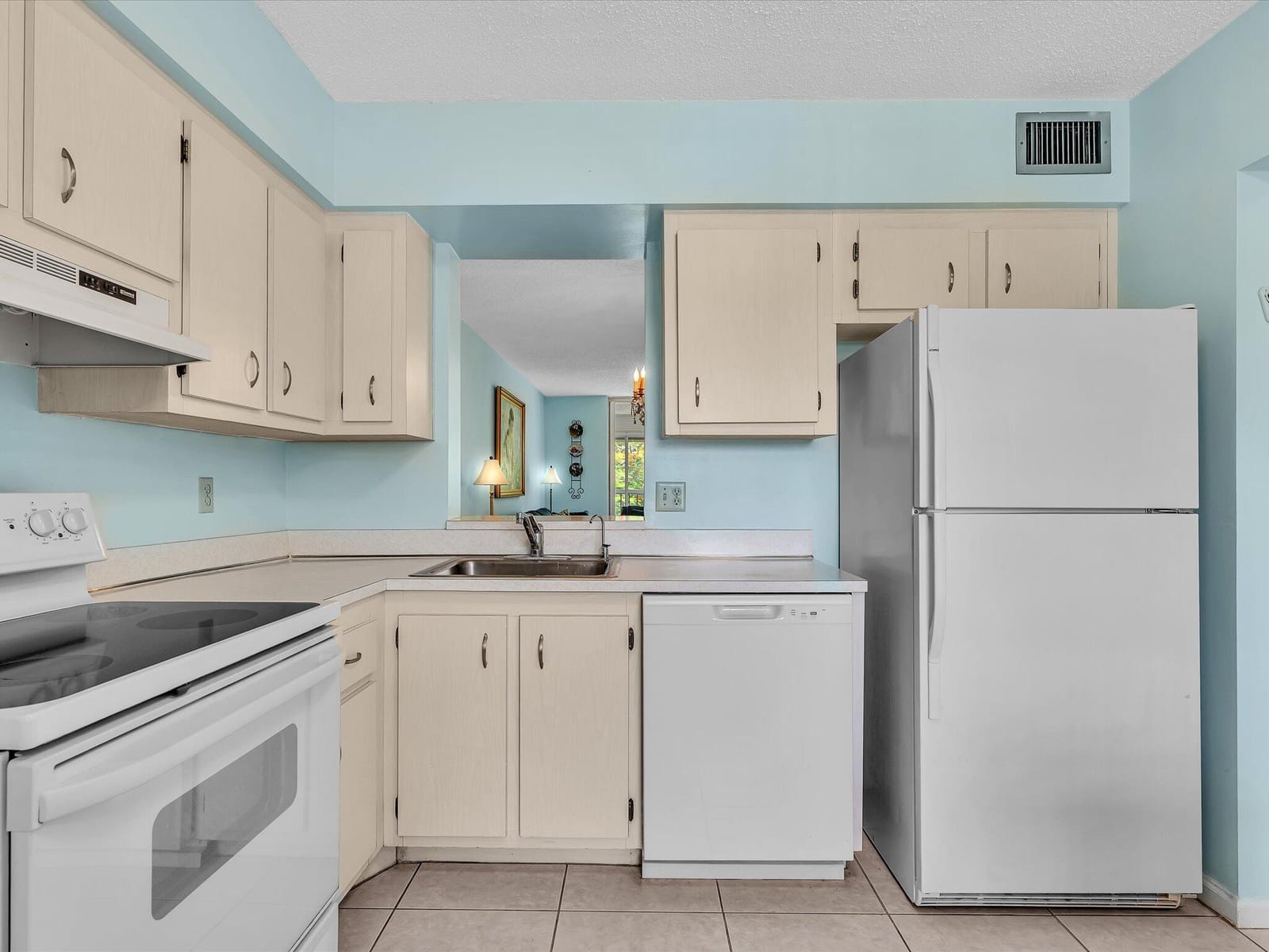 14701 Cumberland Drive 3060 — photo 8
