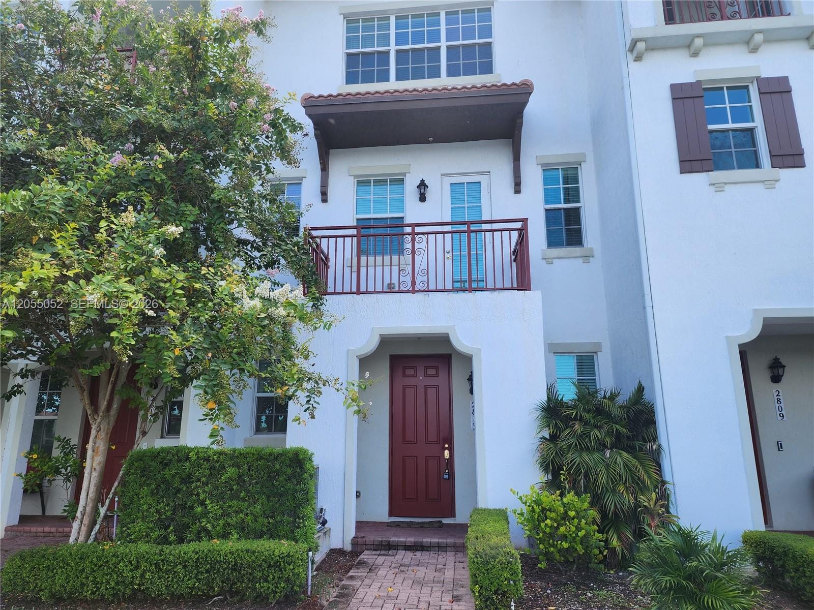 2813 SW 119th Way — photo 4
