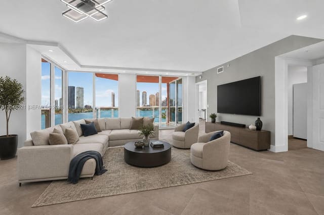 3370 Hidden Bay Drive 1212, sold in ZIP 33180, Miami, FL