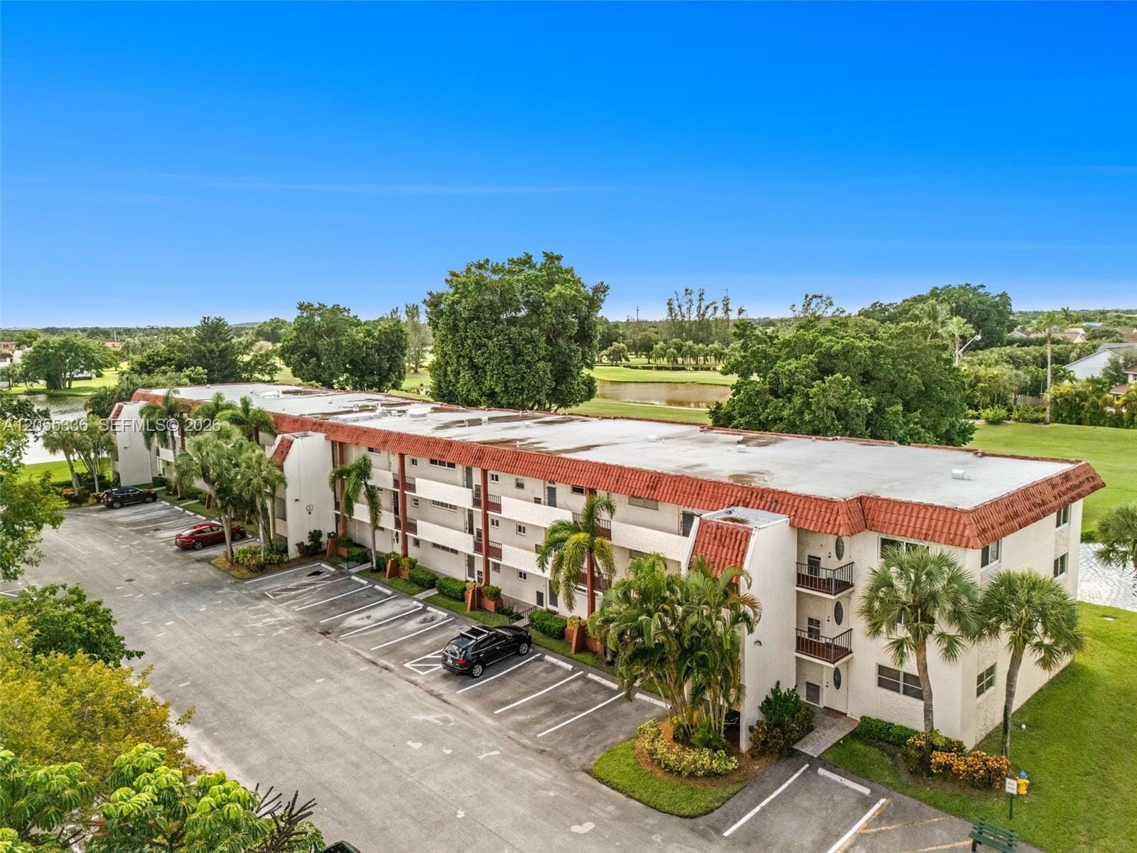 9811 N Hollybrook Lake Drive 103, Pembroke Pines, FL 33025 - photo 1 of 29
