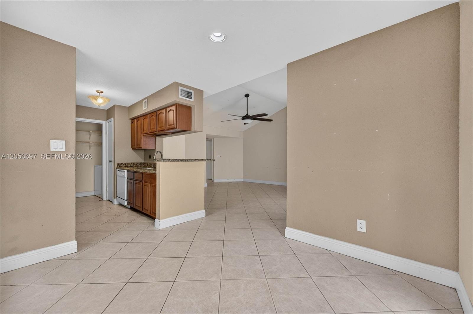 995 Riverside Drive 120 — photo 7