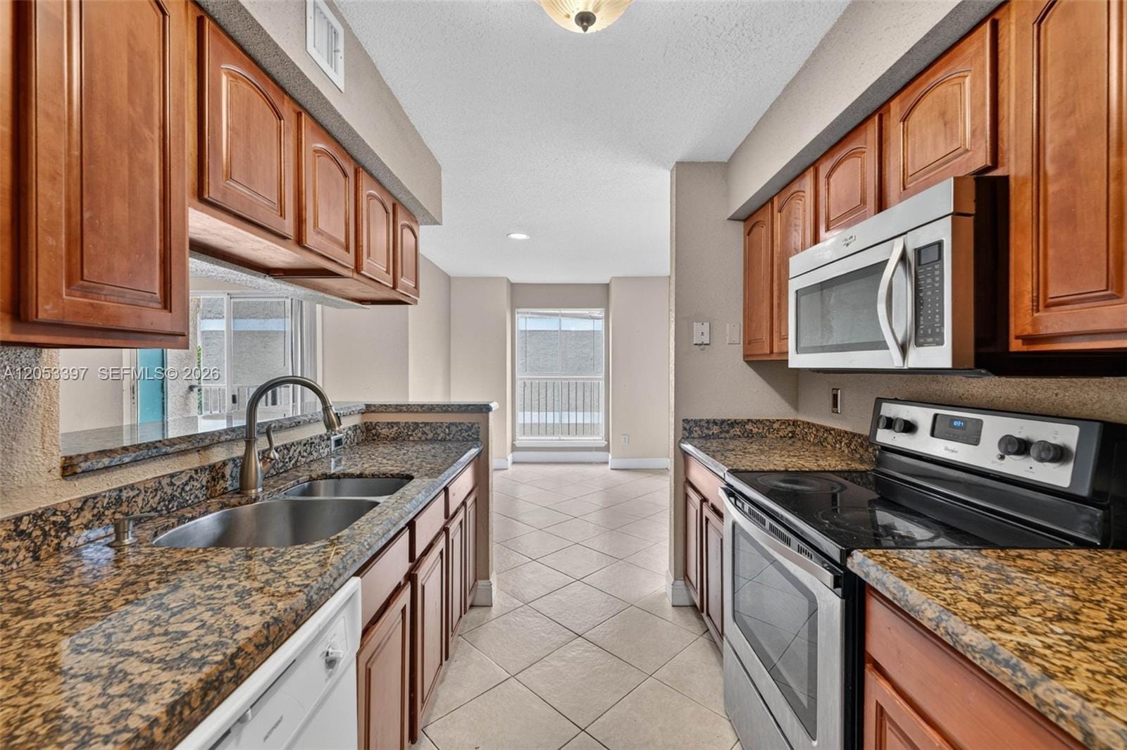 995 Riverside Drive 120 — photo 9