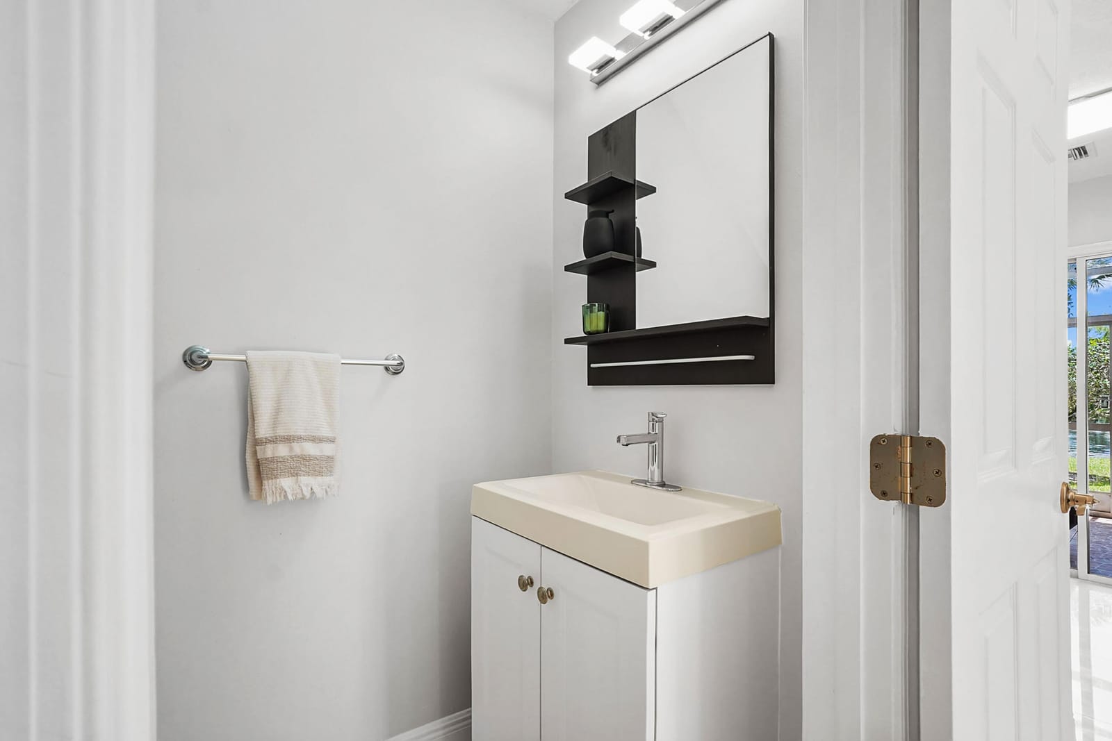 110 Crosswinds Drive — photo 3