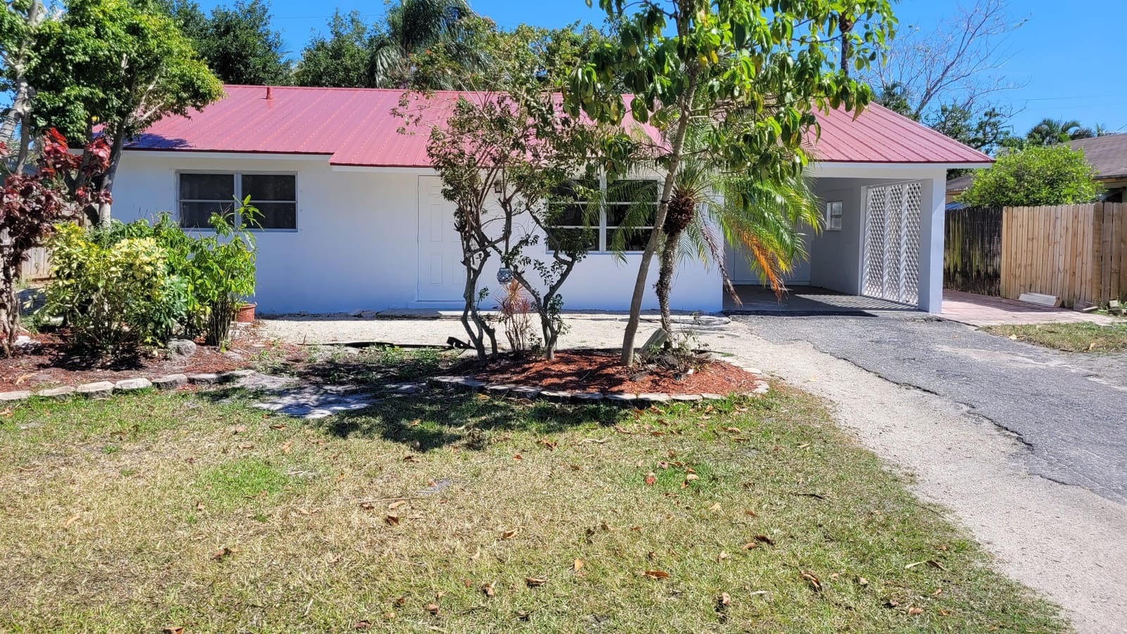 Pending home at 217 REO Drive, Jupiter, FL 33458