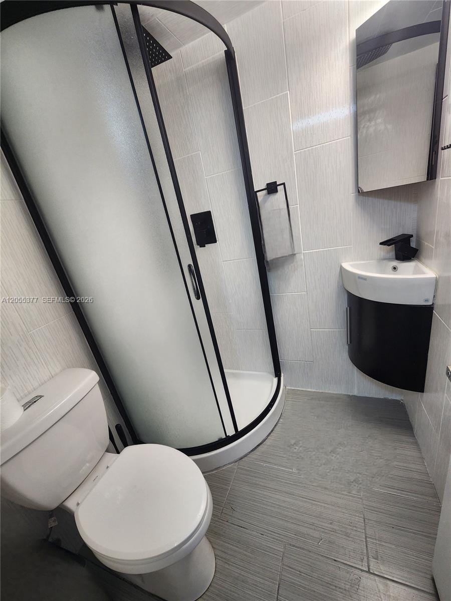 2801 NE 183rd Street 310W — photo 8