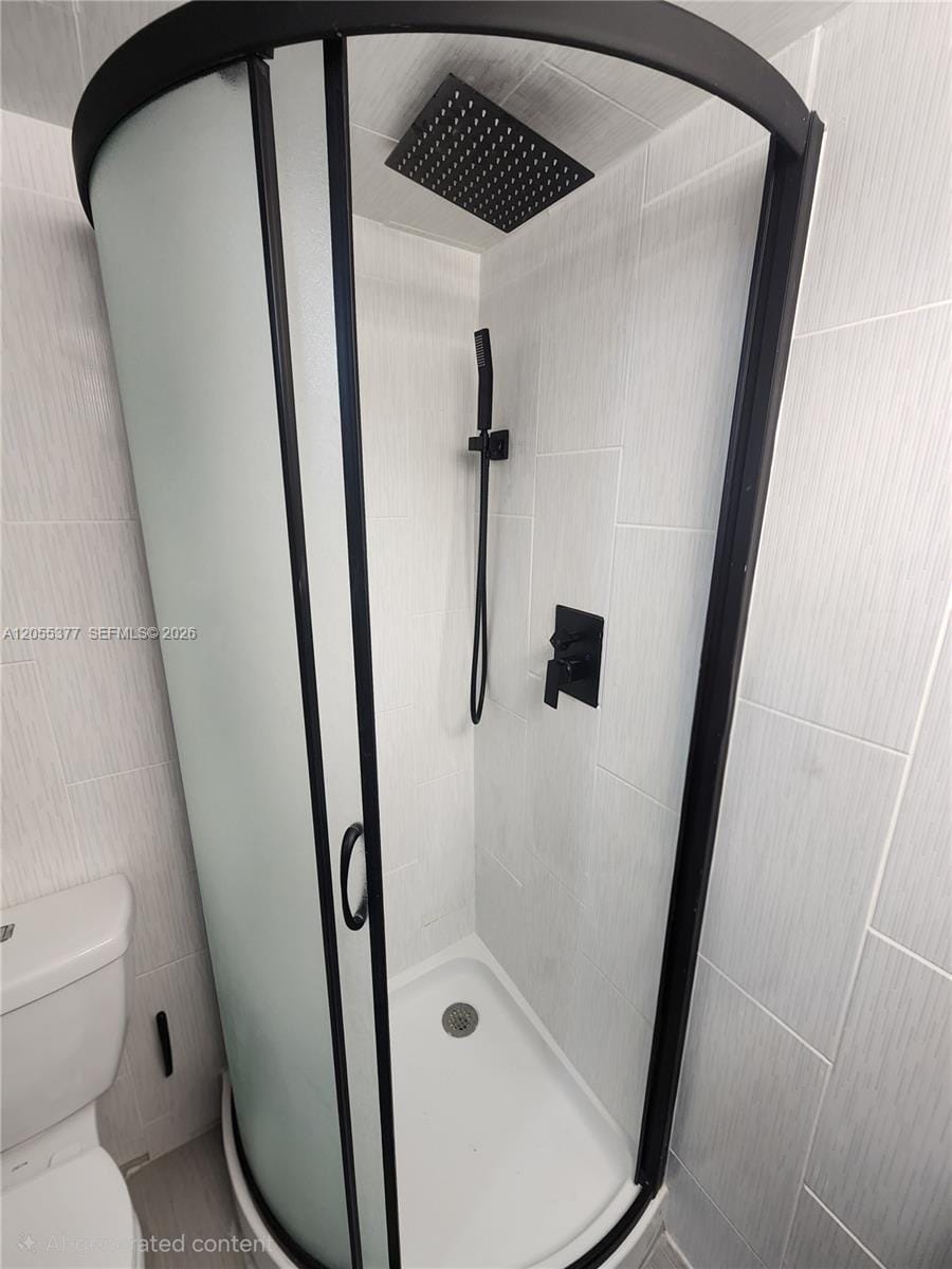 2801 NE 183rd Street 310W — photo 9