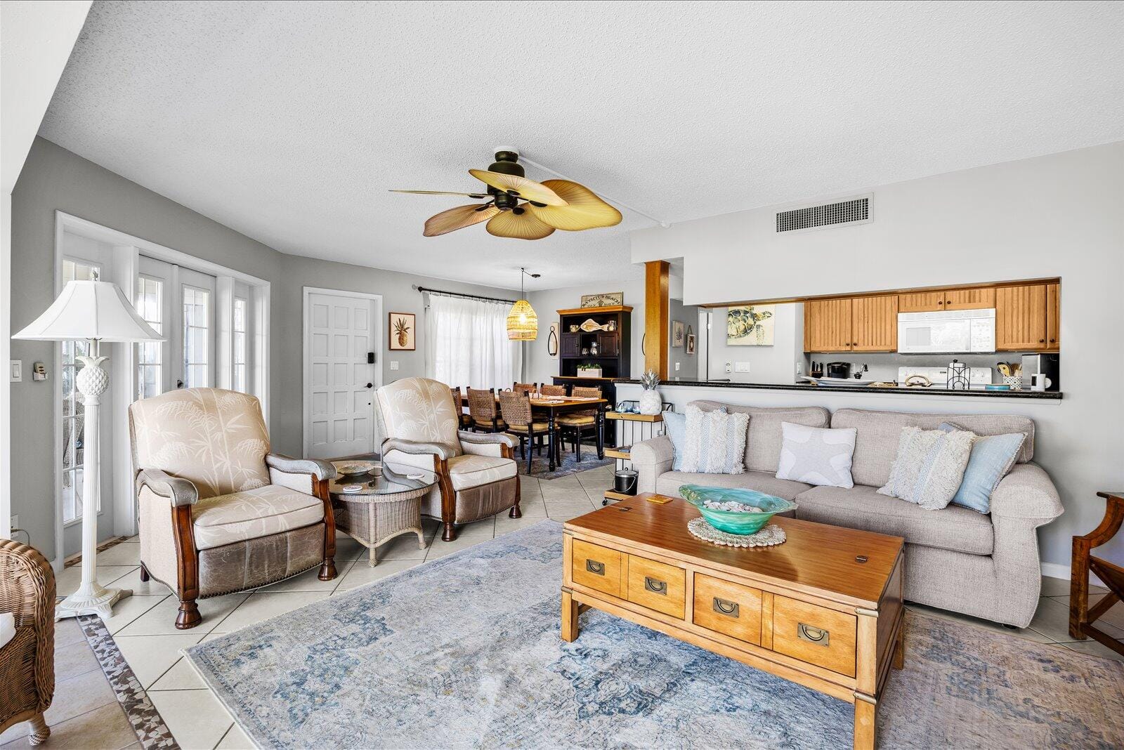 333 NE GOLFVIEW Circle — photo 12