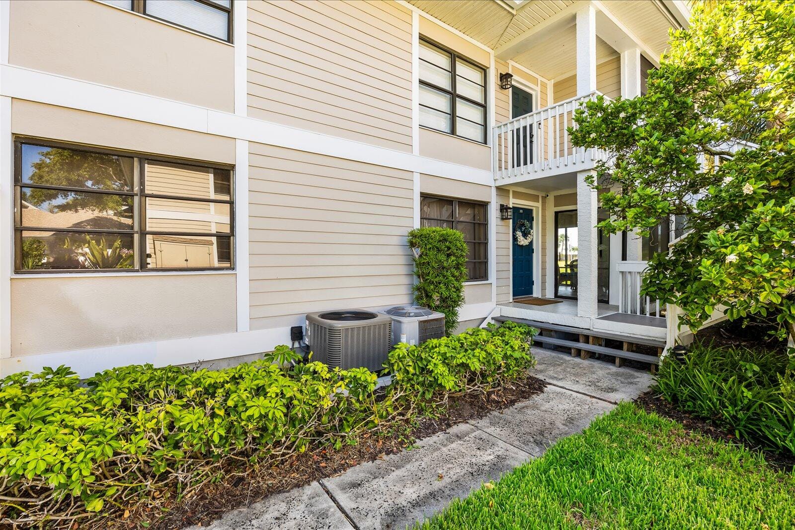 333 NE GOLFVIEW Circle — photo 5