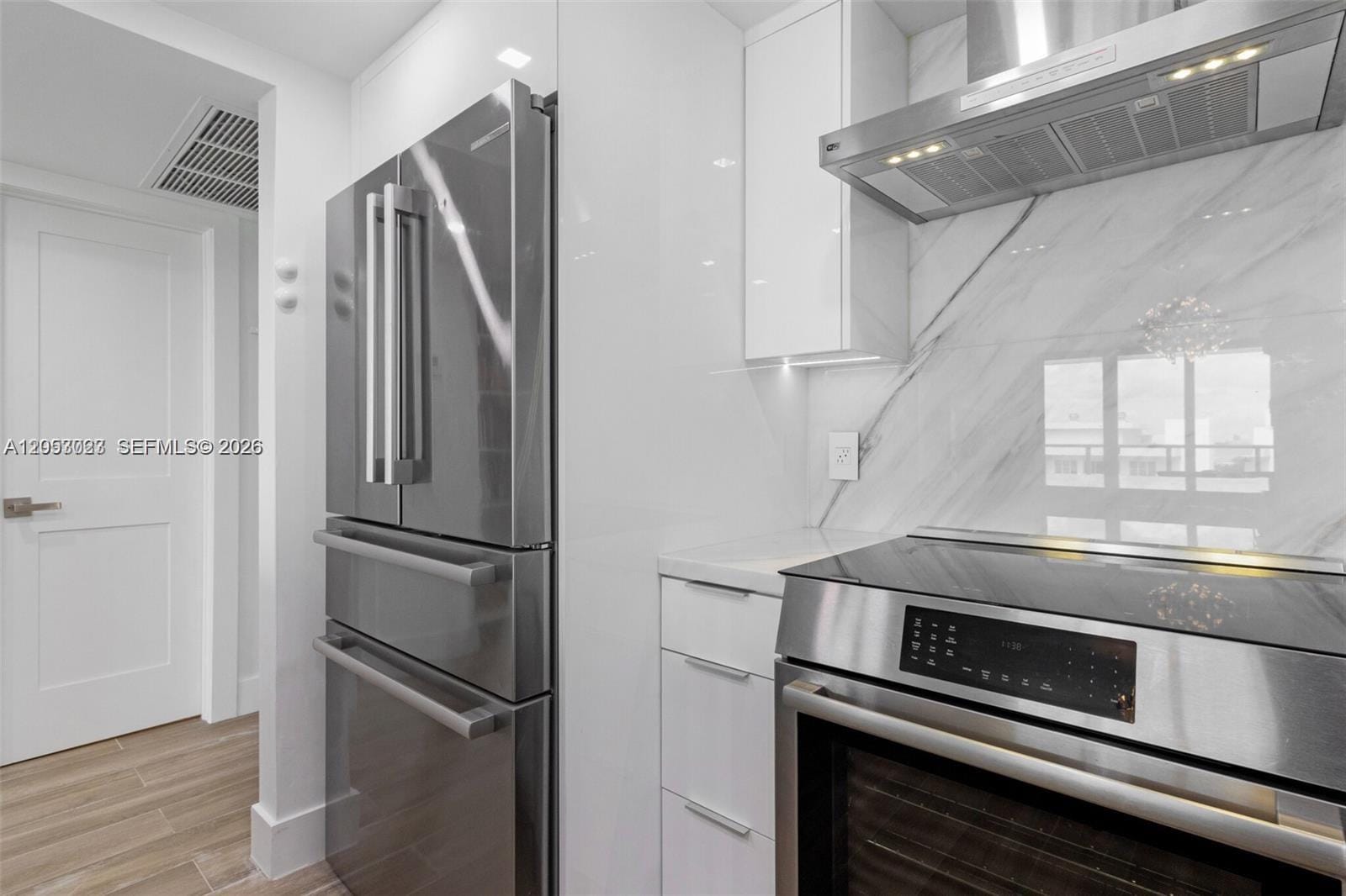 5701 Collins Avenue 1707, Miami Beach, FL 33140 photo 17