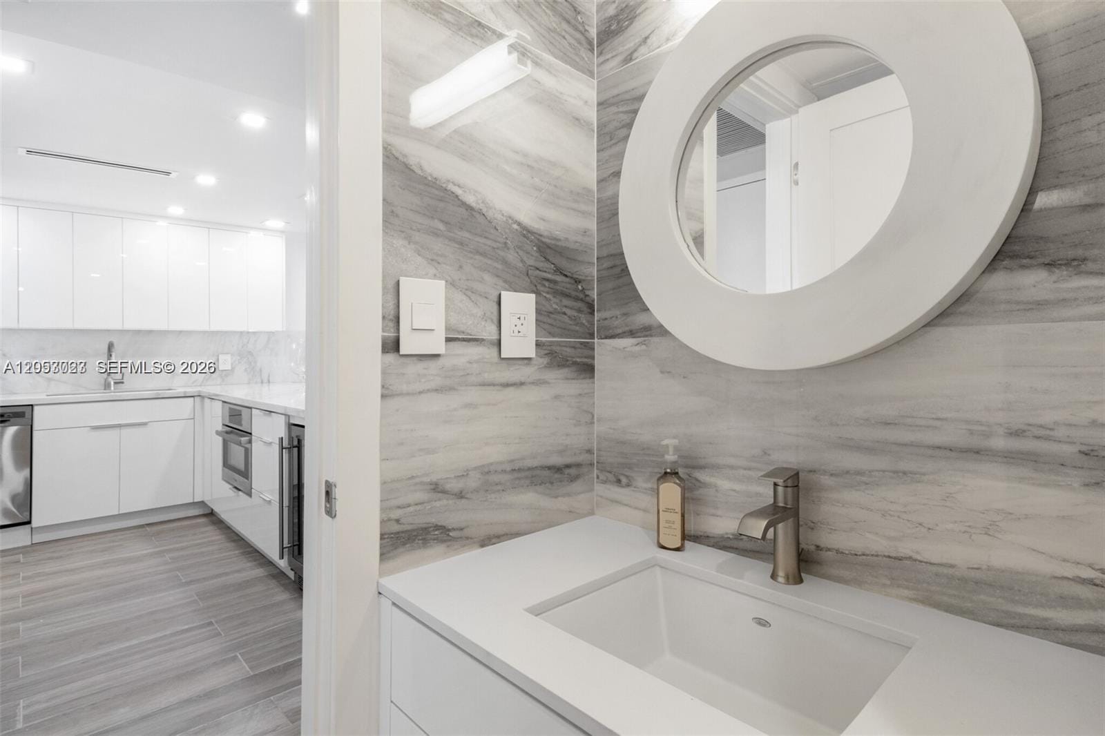 5701 Collins Avenue 1707, Miami Beach, FL 33140 photo 23