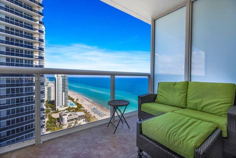 1830 S Ocean Drive 2609, Hallandale Beach, FL 33009