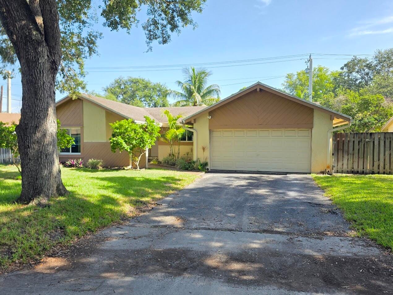 12301 Paseo Way, Cooper City, FL 33026