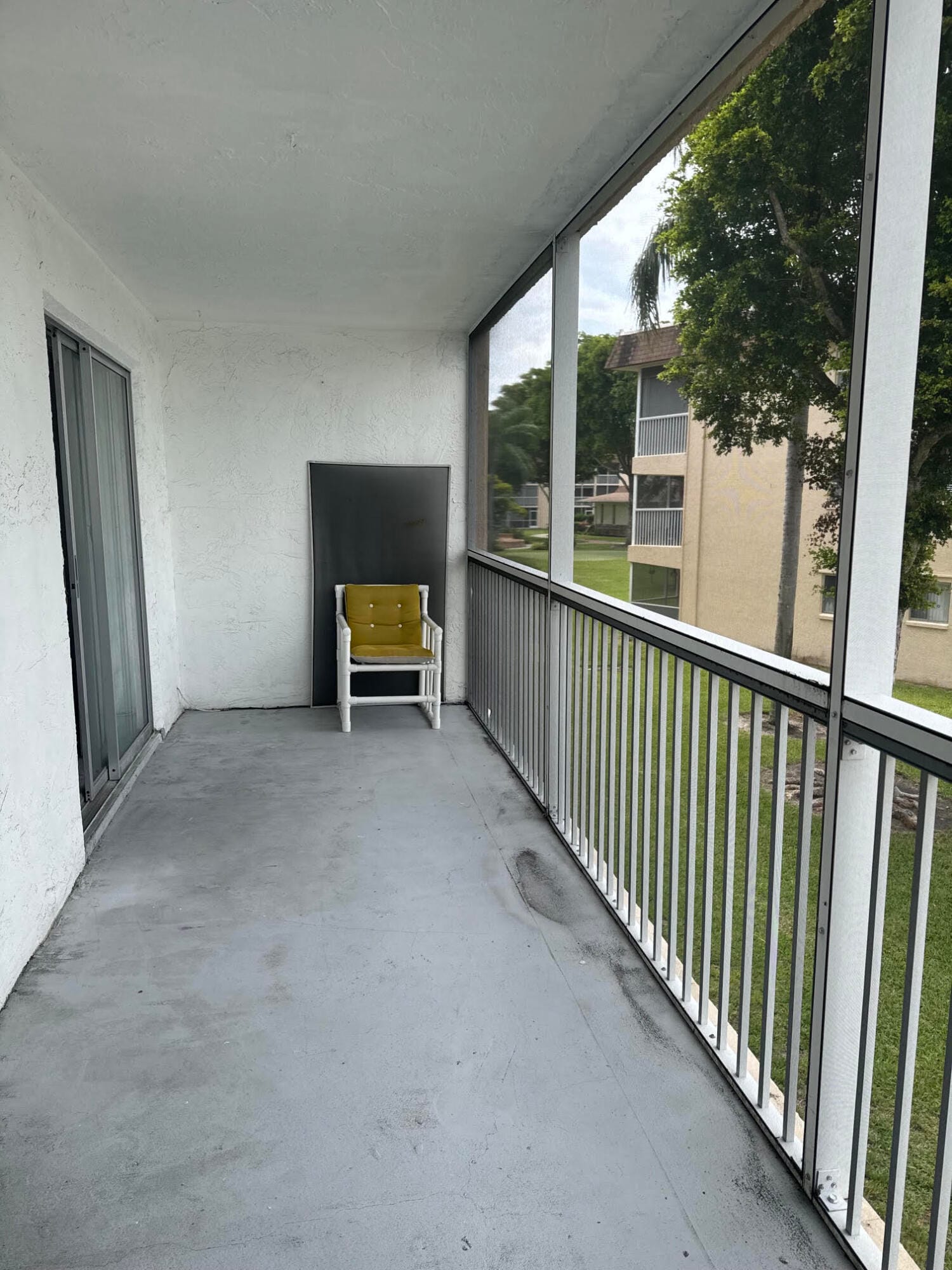 700 VILLAGE GREEN Court 221, Palm Springs, FL 33461 photo 14