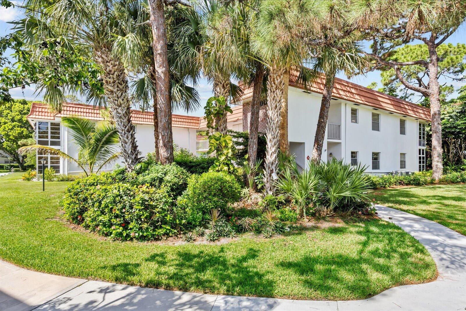 2600 SE OCEAN Boulevard DD-8 — photo 2