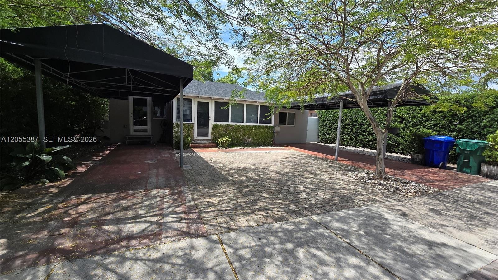 2000 SW 25th Street, Miami, FL 33133