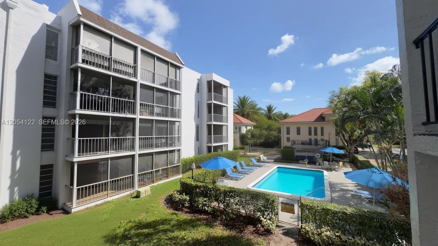 483 N Pine Island Road C205, Plantation, FL 33324