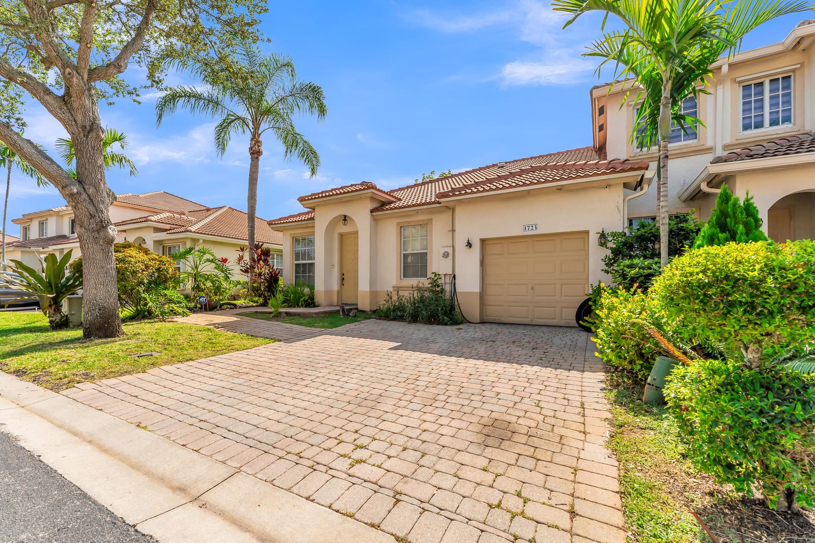 1723 NW 78TH Way 1723 — photo 3