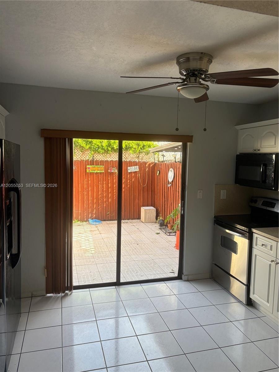 1907 SW 107th Avenue 807 — photo 11