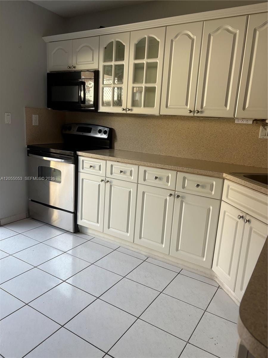 1907 SW 107th Avenue 807 — photo 5