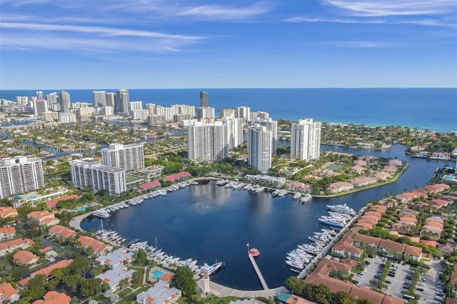 21150 Point Place 805, Aventura, FL 33180