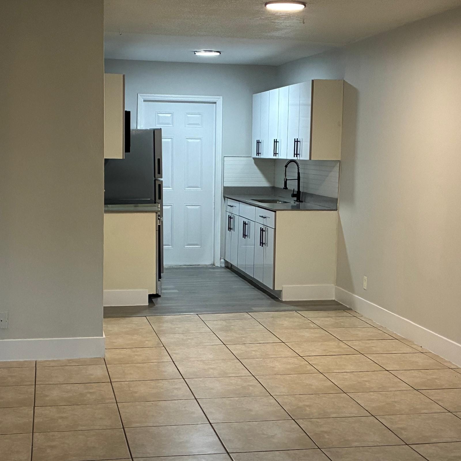 720 NE 7TH Street 5 — photo 5