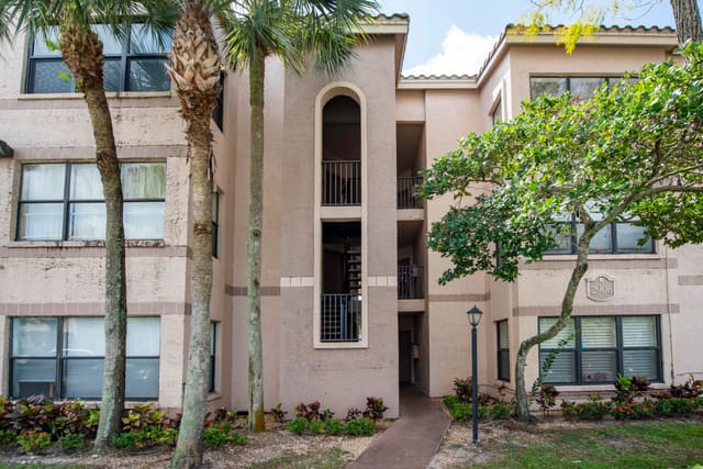 2946 S UNIVERSITY Drive 7207, Davie, FL 33328