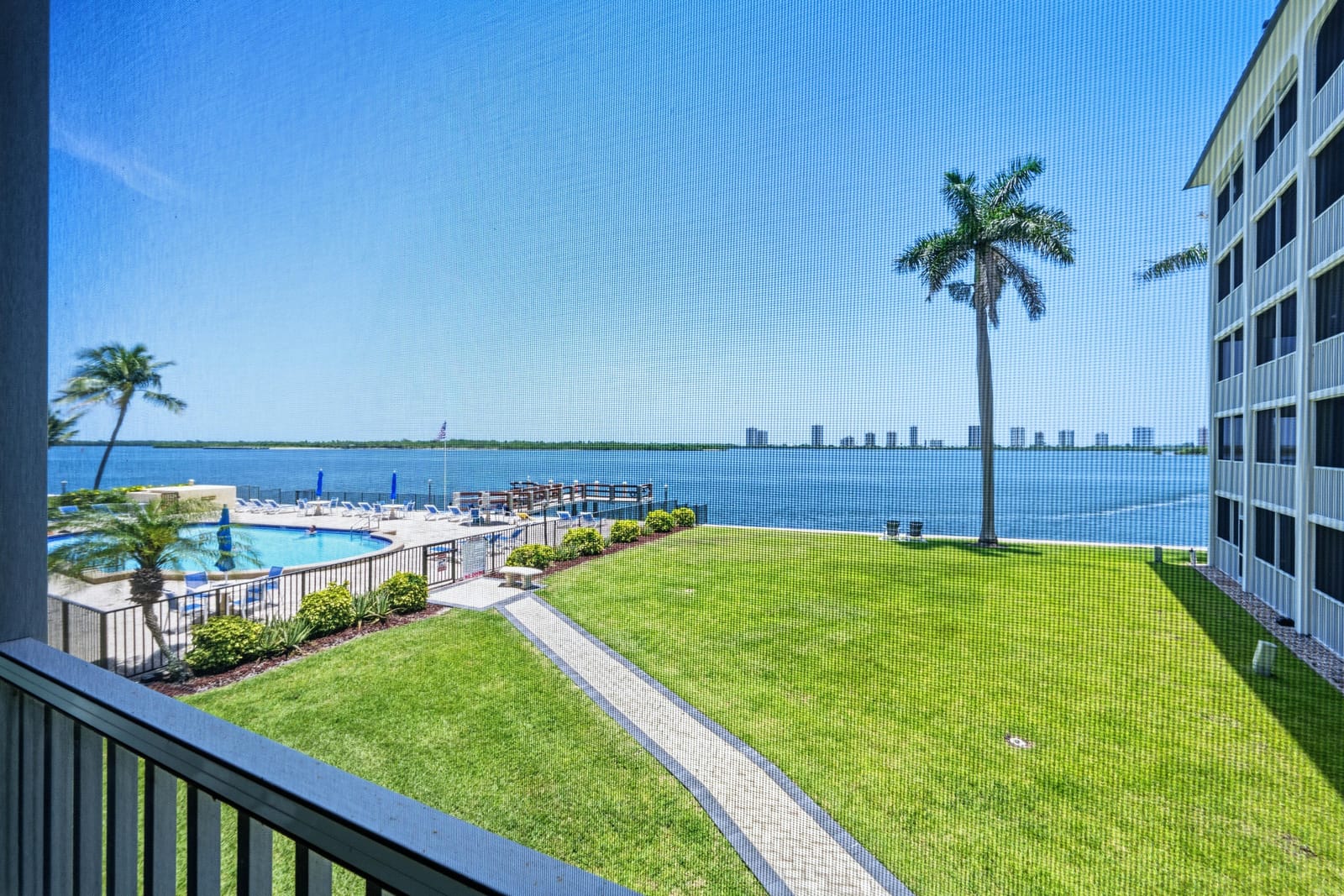 100 Paradise Harbour Boulevard 203, North Palm Beach, FL 33408