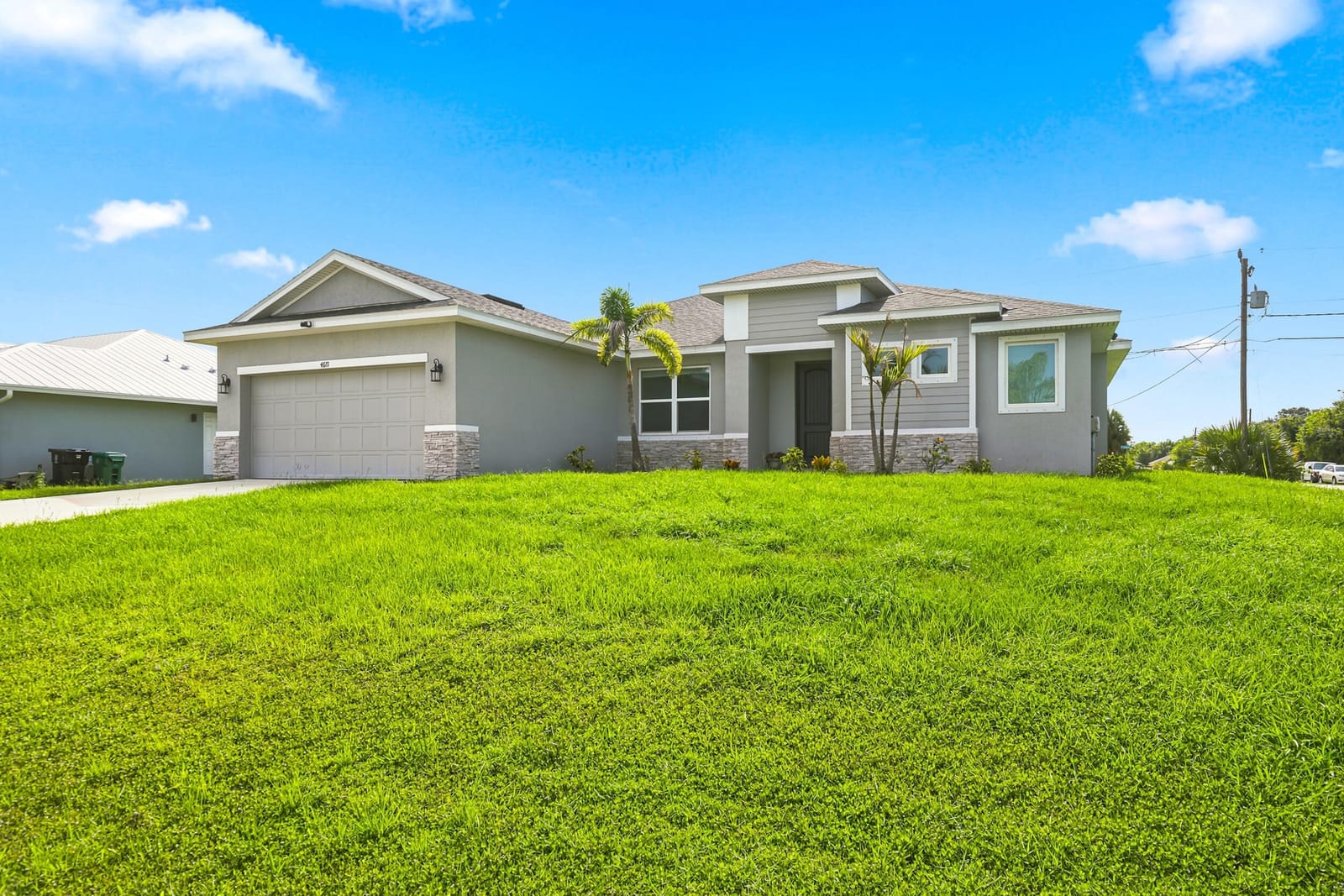 4671 SW Albacore Street — photo 4