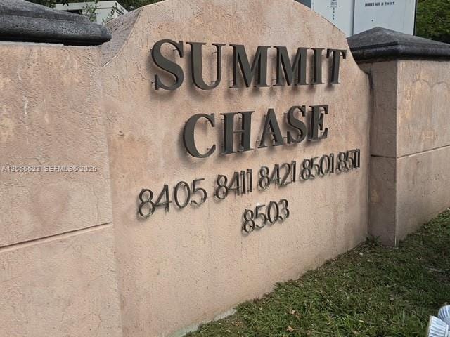 8405 NW 8th Street 201, Miami, FL 33126