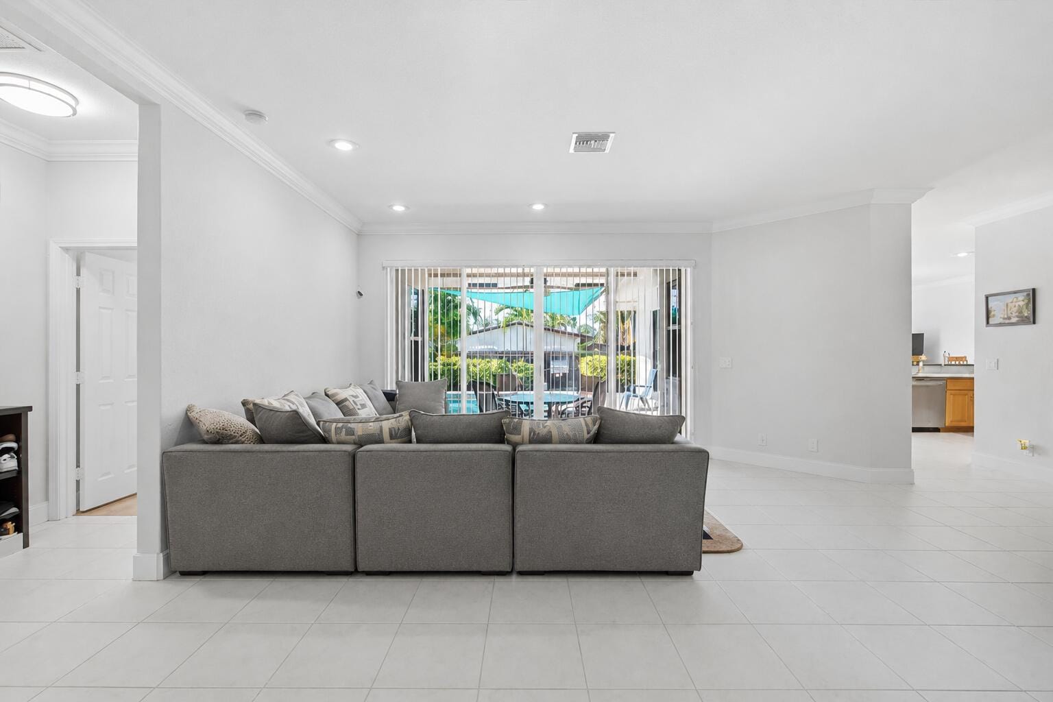 517 SE 7TH Avenue — photo 3