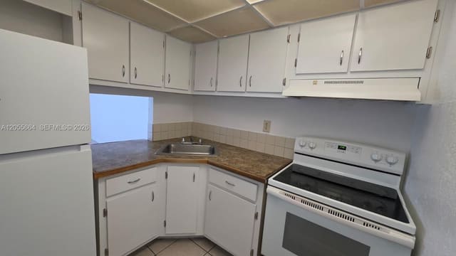 4550 NW 9th Street 308E, Miami, FL 33126