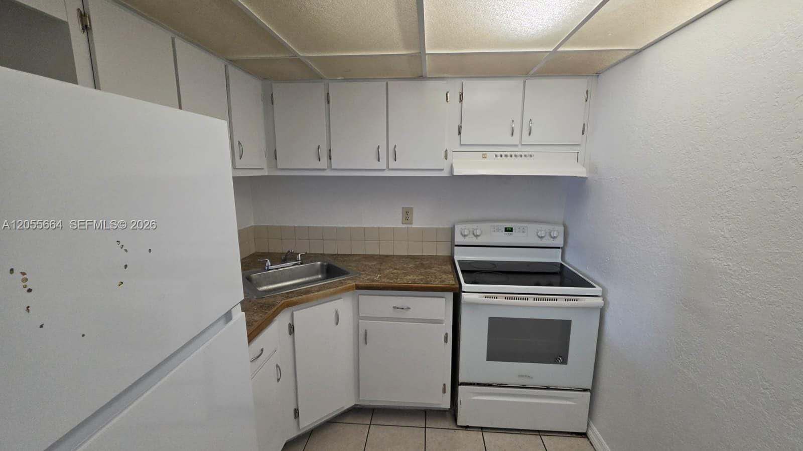 4550 NW 9th Street 308E, Miami, FL 33126 photo 2