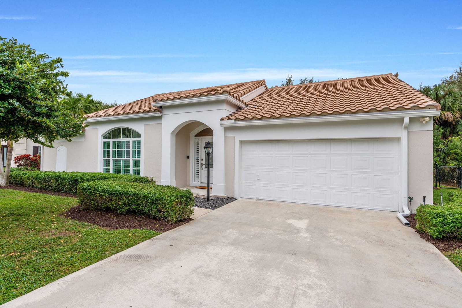 10223 Hunt Club Lane, Palm Beach Gardens, FL 33418 photo 3
