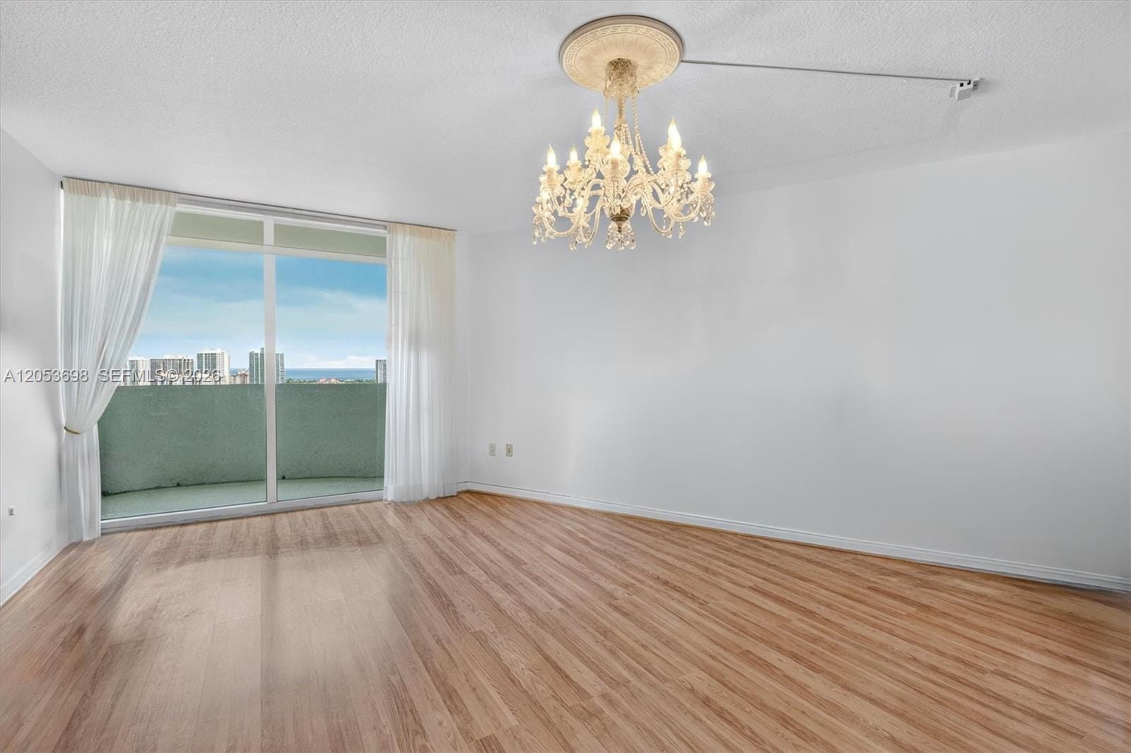 19501 W Country Club Drive 2401, Aventura, FL 33180 photo 5