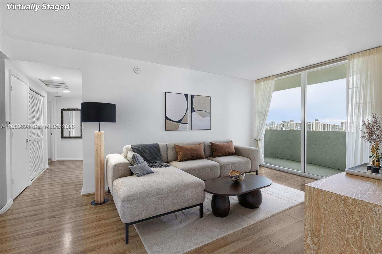 19501 W Country Club Drive 2401, Aventura, FL 33180 photo 8