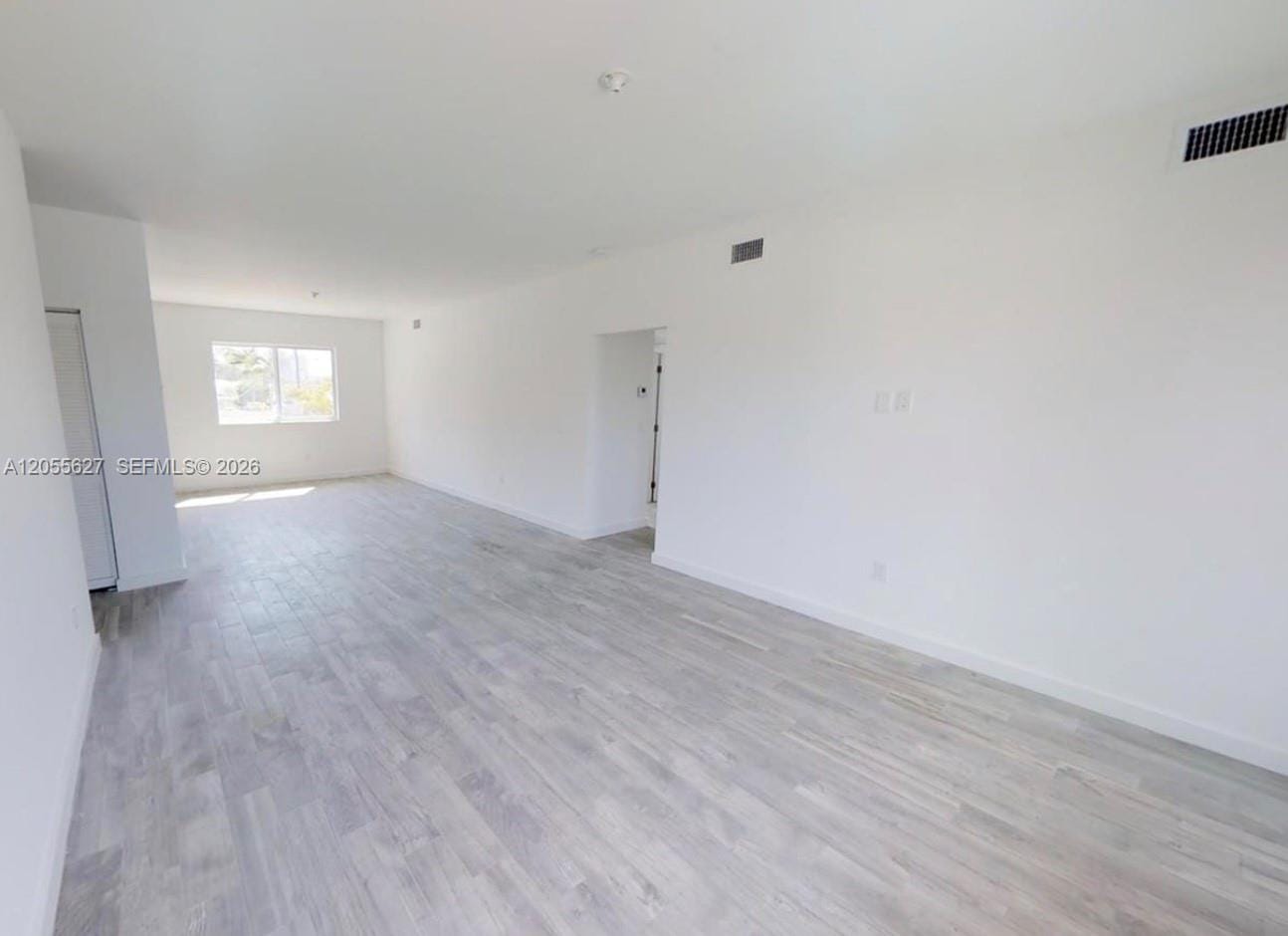 321 S Shore Drive 12 — photo 2