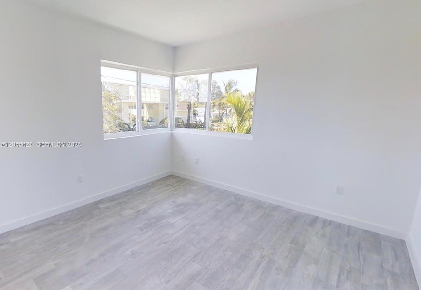 321 S Shore Drive 12 — photo 5