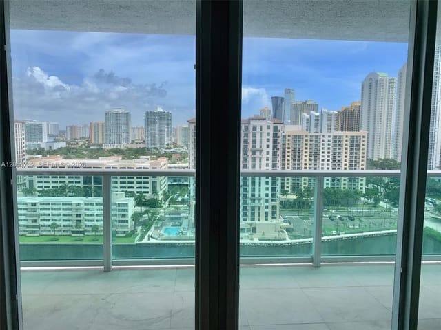 100 Bayview Drive 1930, Sunny Isles Beach, FL 33160