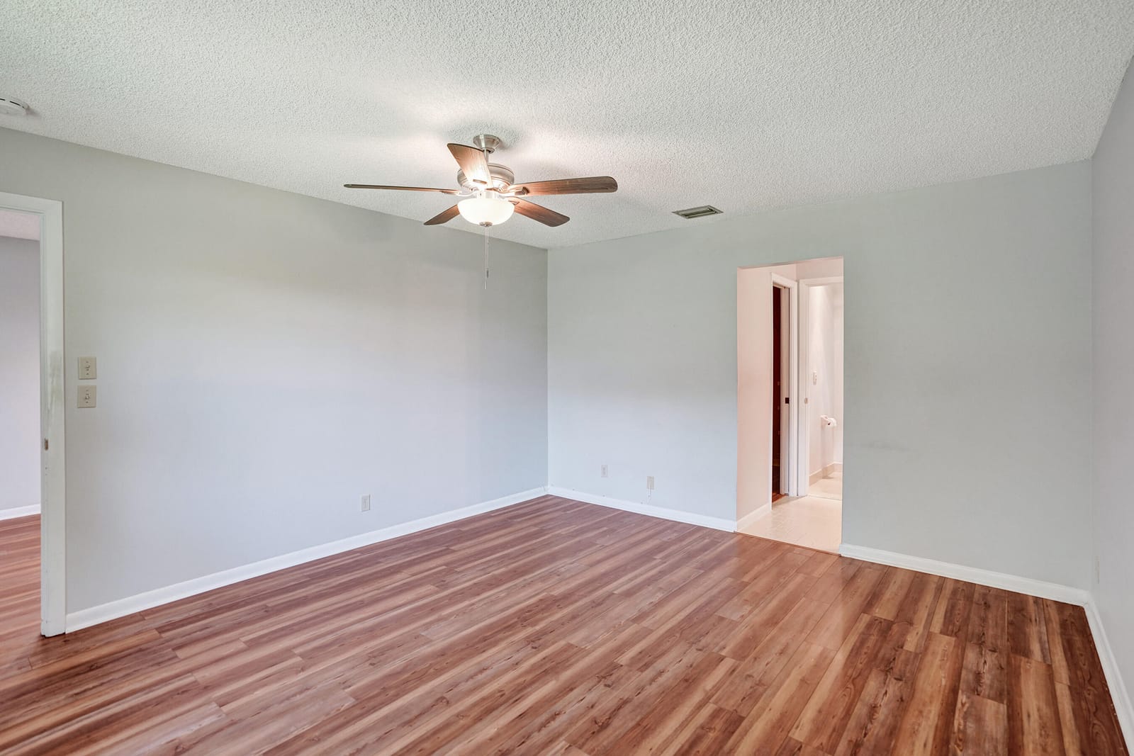 738 NW 24TH Avenue — photo 12