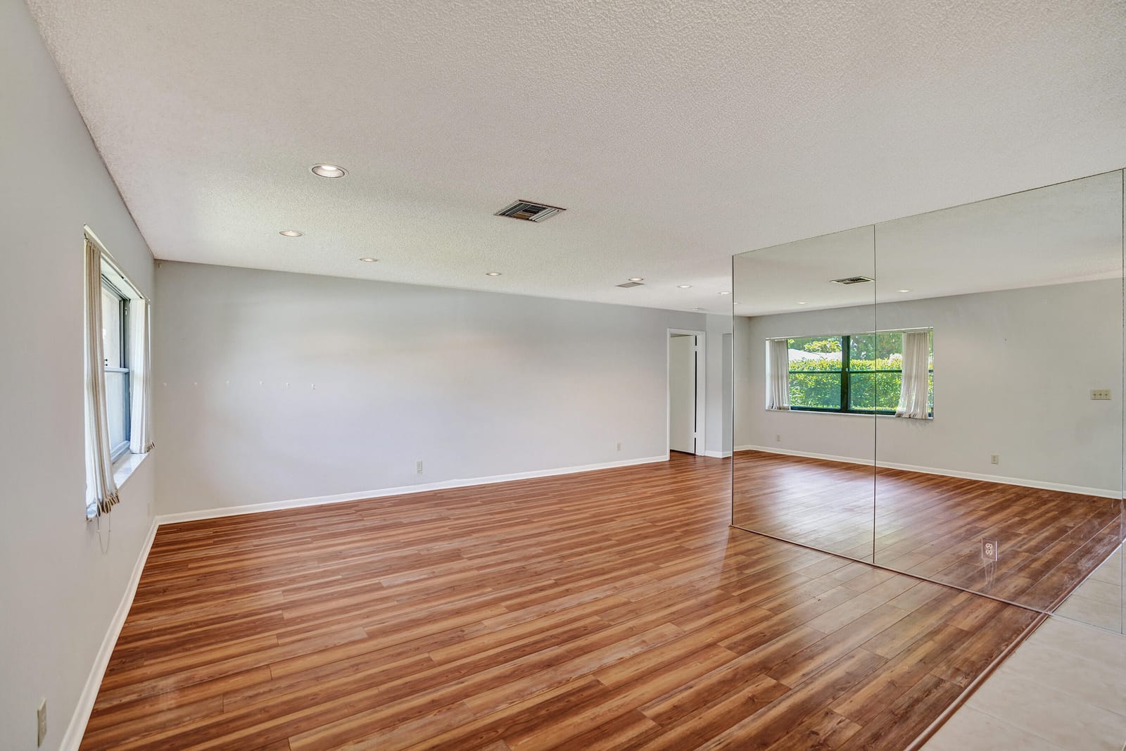 738 NW 24TH Avenue — photo 4