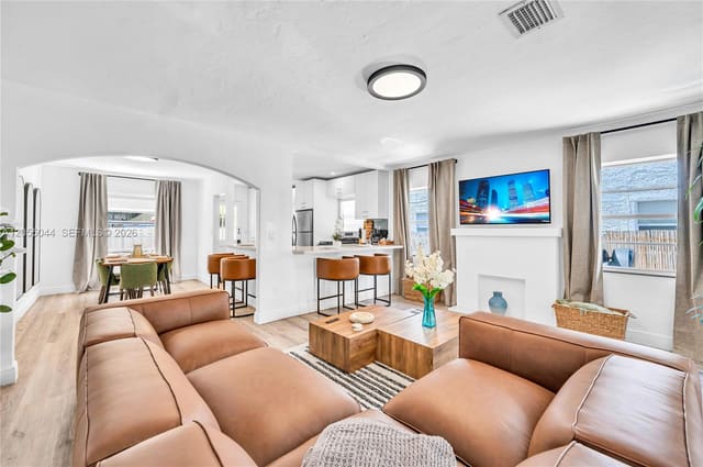 426 NE 26th Street 1, Miami, FL 33137